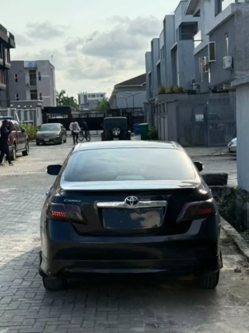 Toyota Camry   - 2007
