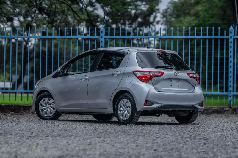 TOYOTA Vitz   - 2019
