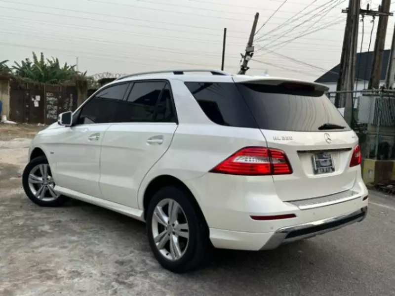 Mercedes-Benz ML-Class   - 2012