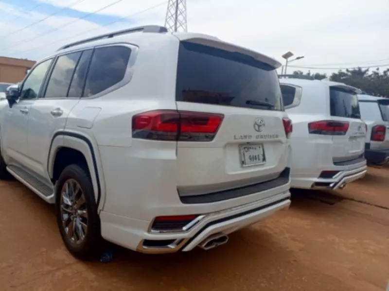 TOYOTA LANDCRUISER GR-S   - 2023