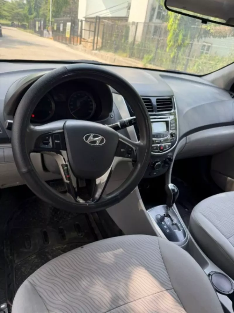 Hyundai Accent   - 2015