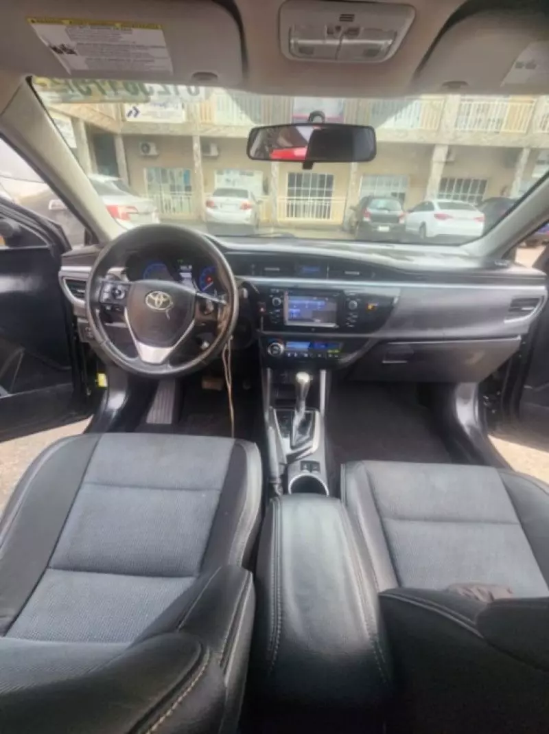 Toyota Corolla   - 2015