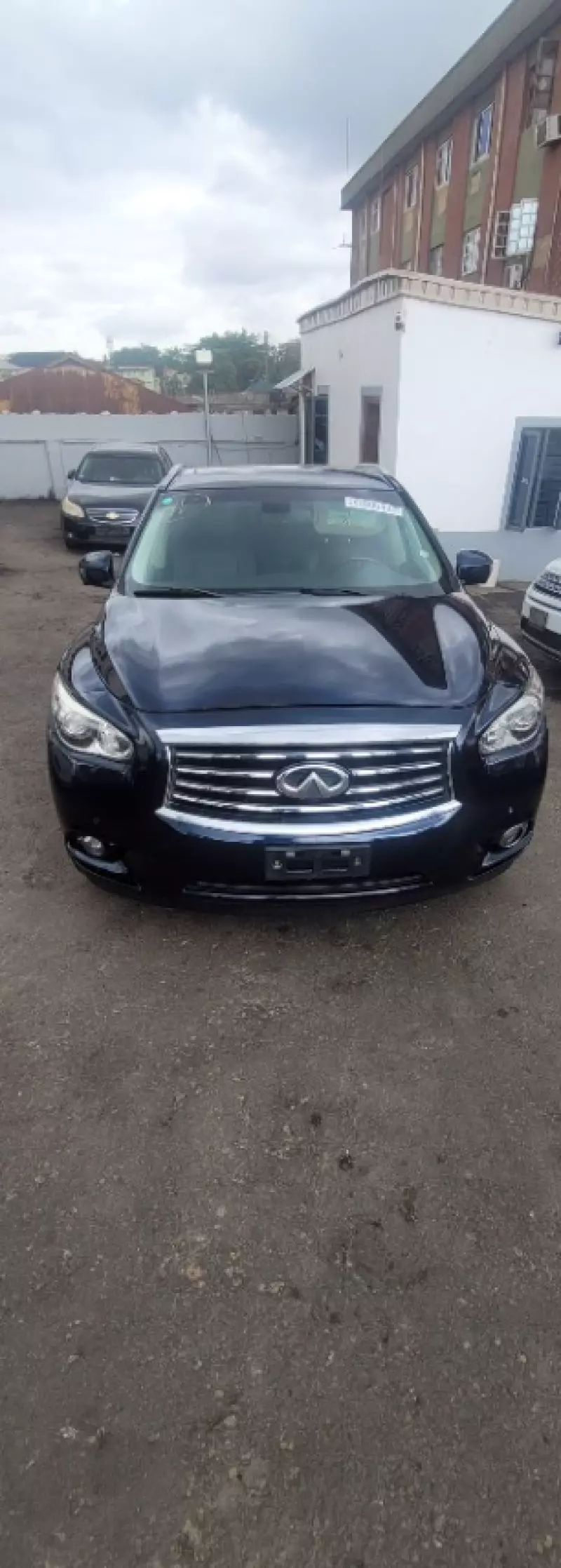 Infiniti Q60   - 2015