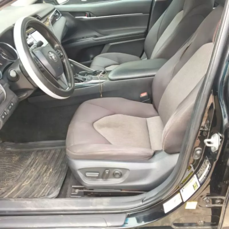Toyota Camry   - 2018