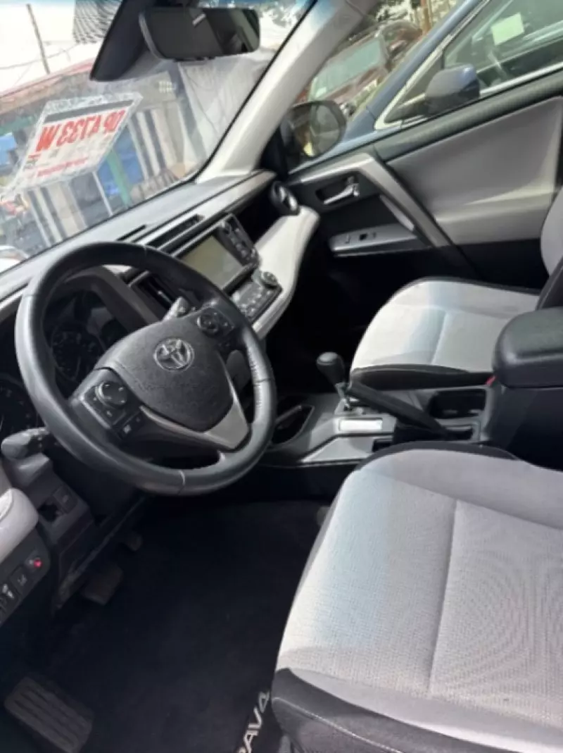 Toyota RAV 4   - 2018