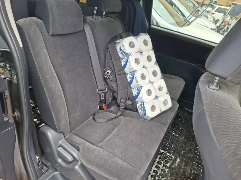 Toyota Noah - 2010
