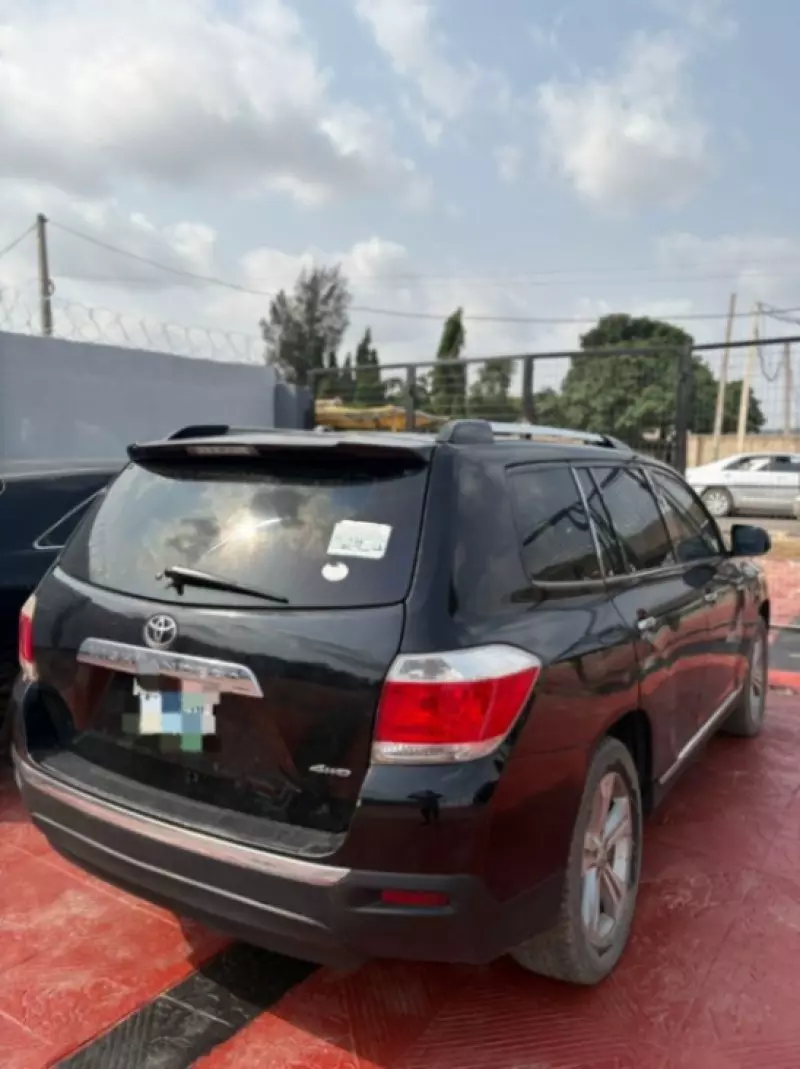 Toyota Highlander - 2012