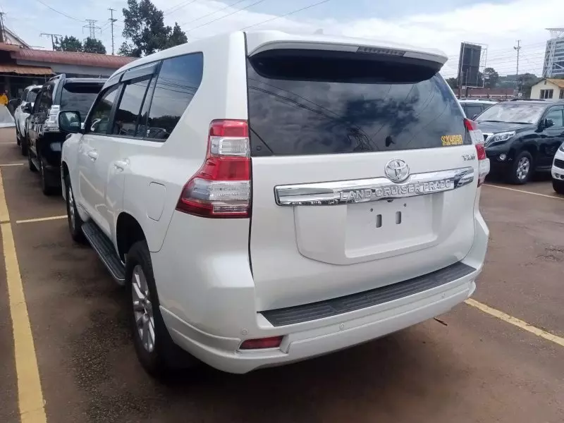 Toyota Landcruiser Prado - 2016