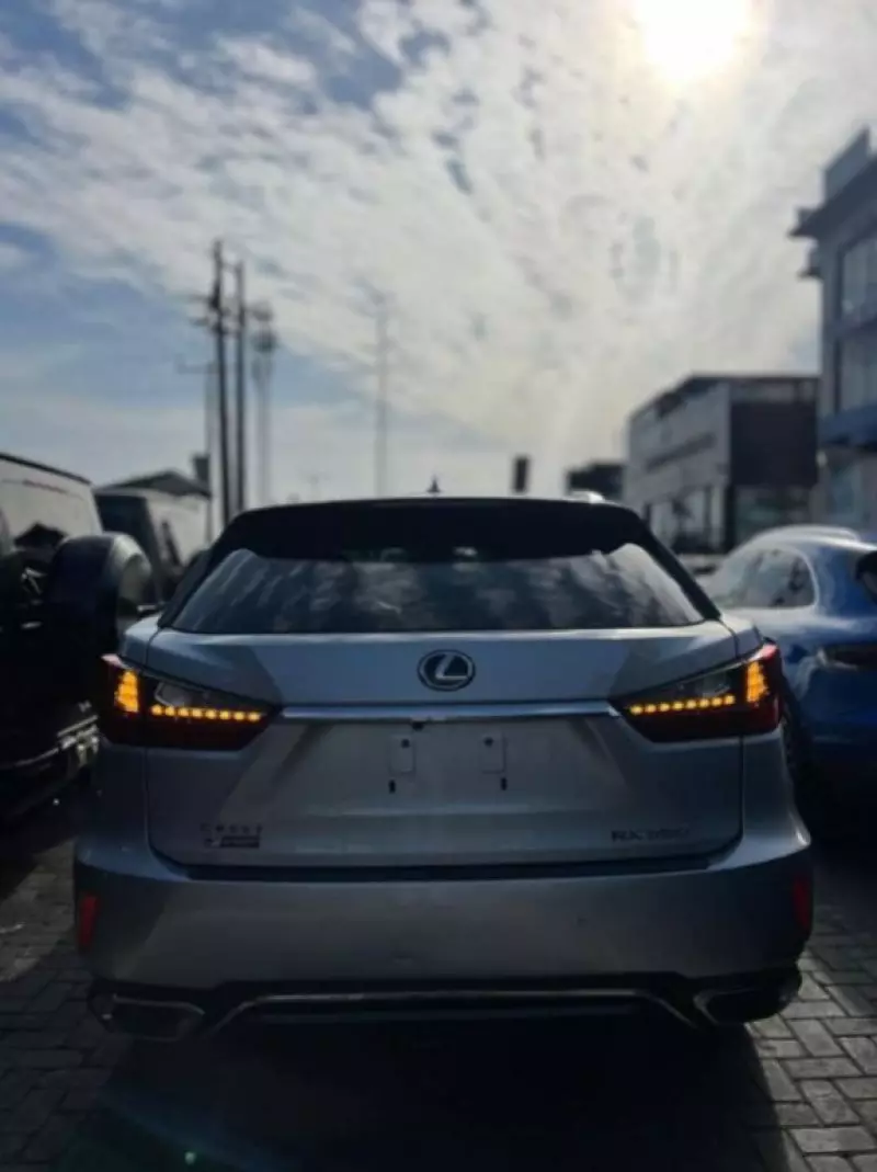 Lexus RX   - 2018