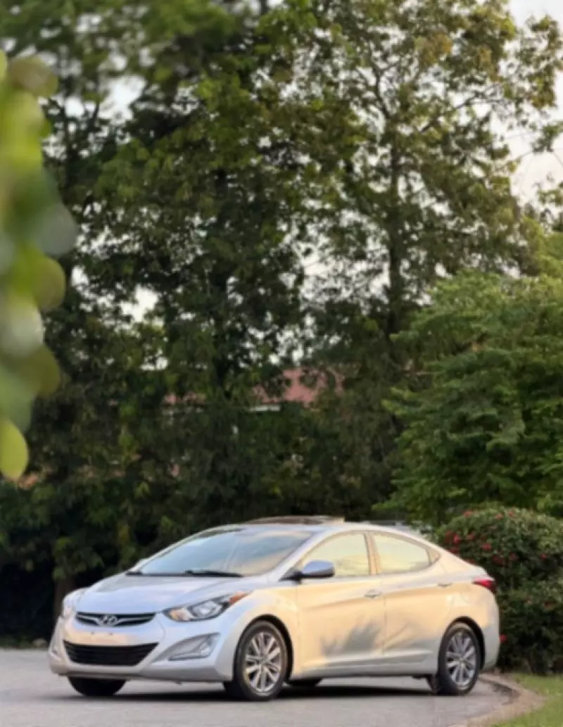 Hyundai Elantra   - 2015