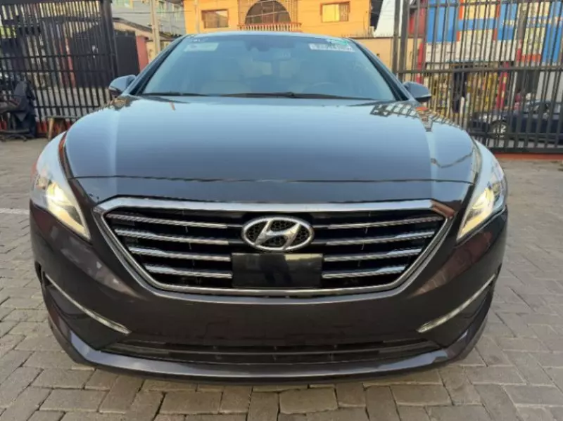 Hyundai Sonata   - 2015