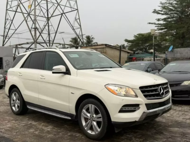 Mercedes-Benz ML 350   - 2012