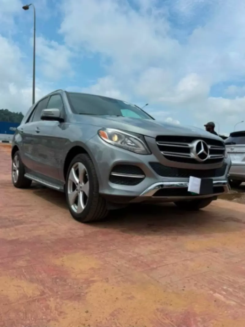 Mercedes-Benz GLE 350   - 2016