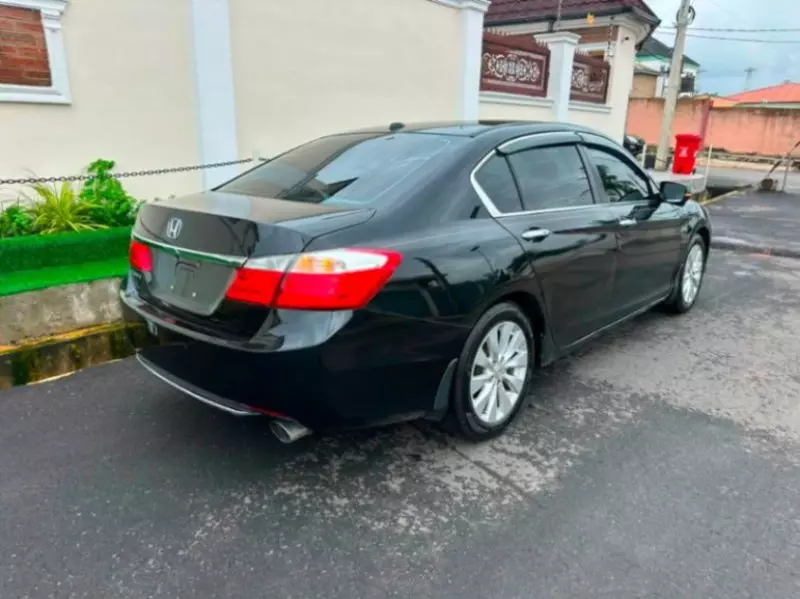 Honda Accord   - 2015