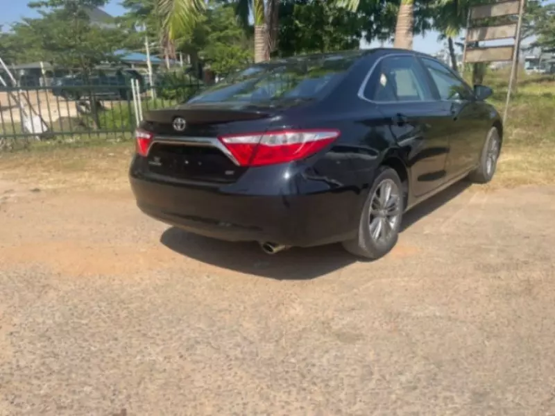 Toyota Camry   - 2017