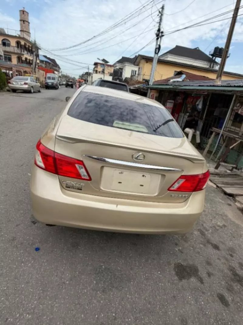 Lexus ES   - 2008
