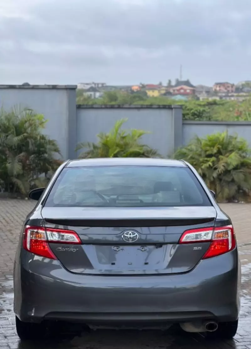 TOYOTA Camry   - 2014