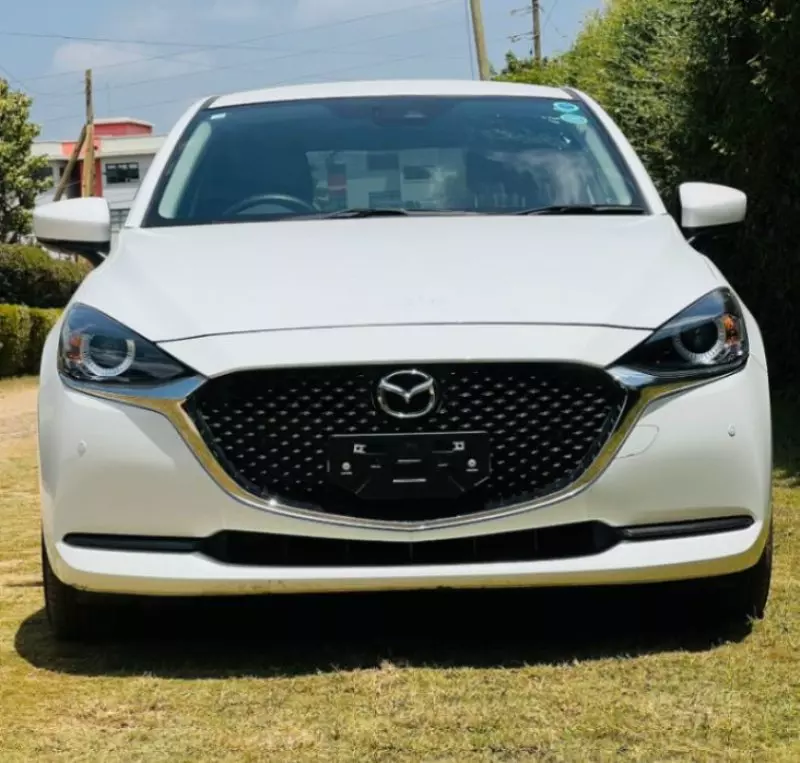 Mazda 2   - 2020