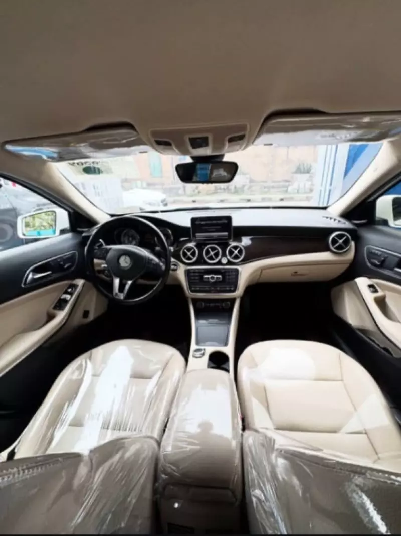 Mercedes-Benz GLA-Class - 2015