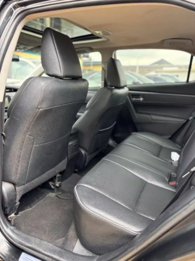 Toyota Corolla   - 2013