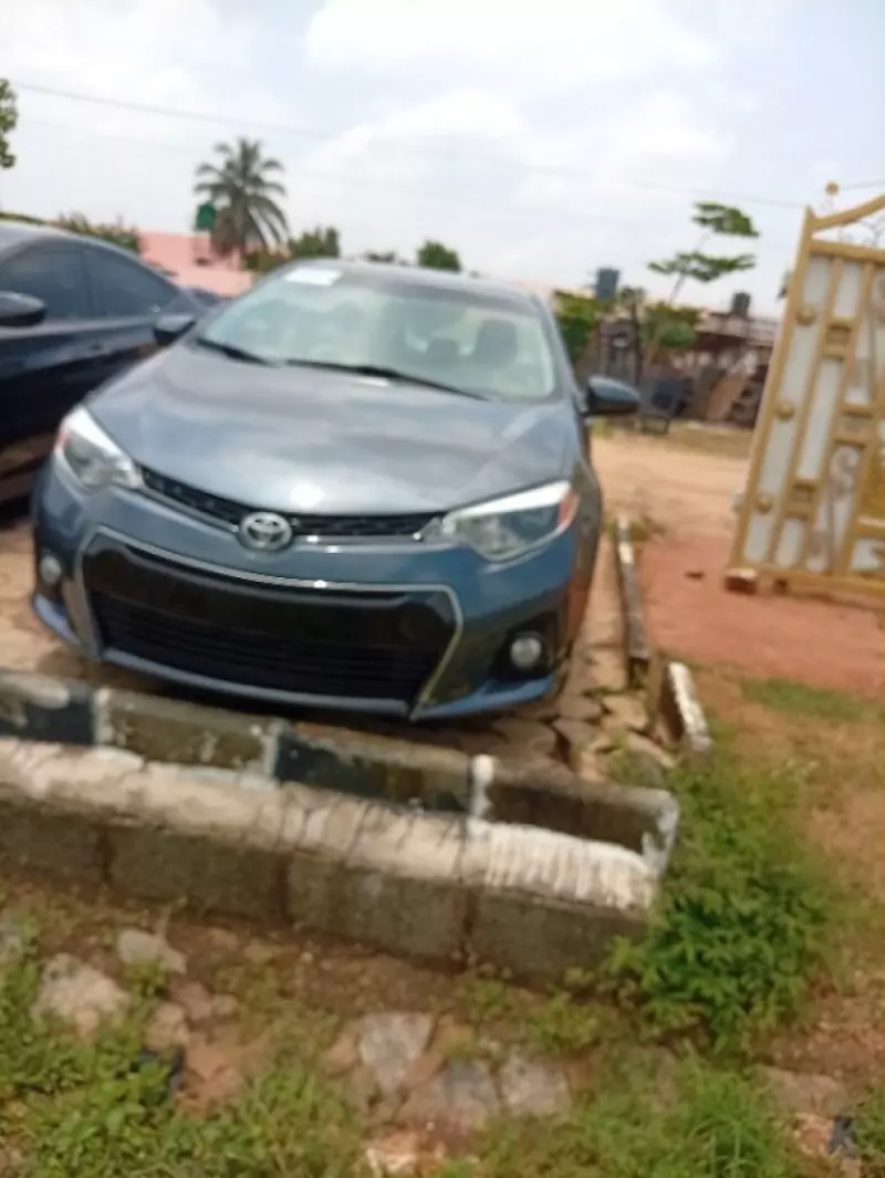 TOYOTA Corolla - 2016