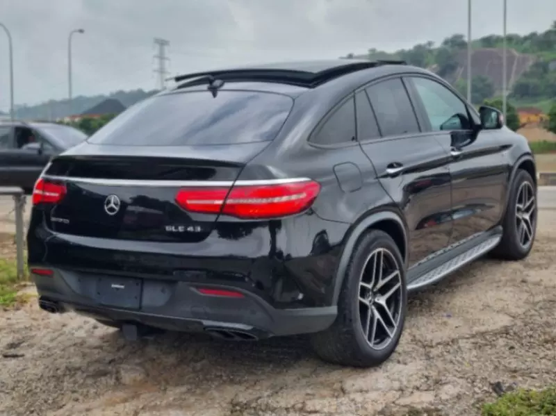 Mercedes-Benz GLE 43 AMG - 2018
