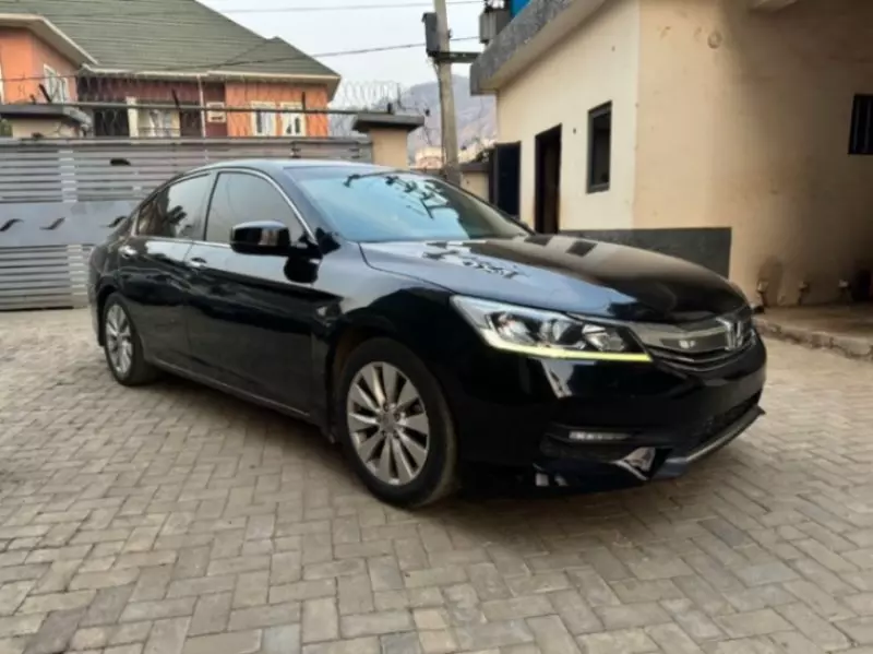 Honda Accord   - 2013