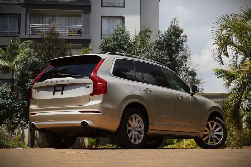 Volvo XC90   - 2016