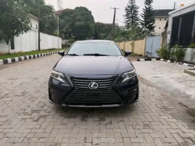 Lexus ES 350   - 2016