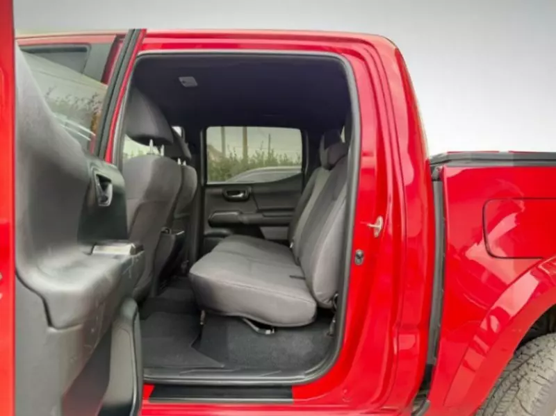Toyota Tacoma   - 2017