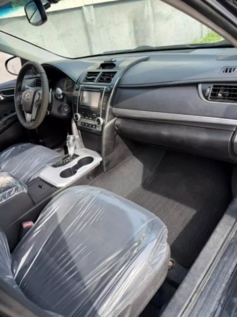 Toyota Camry   - 2014