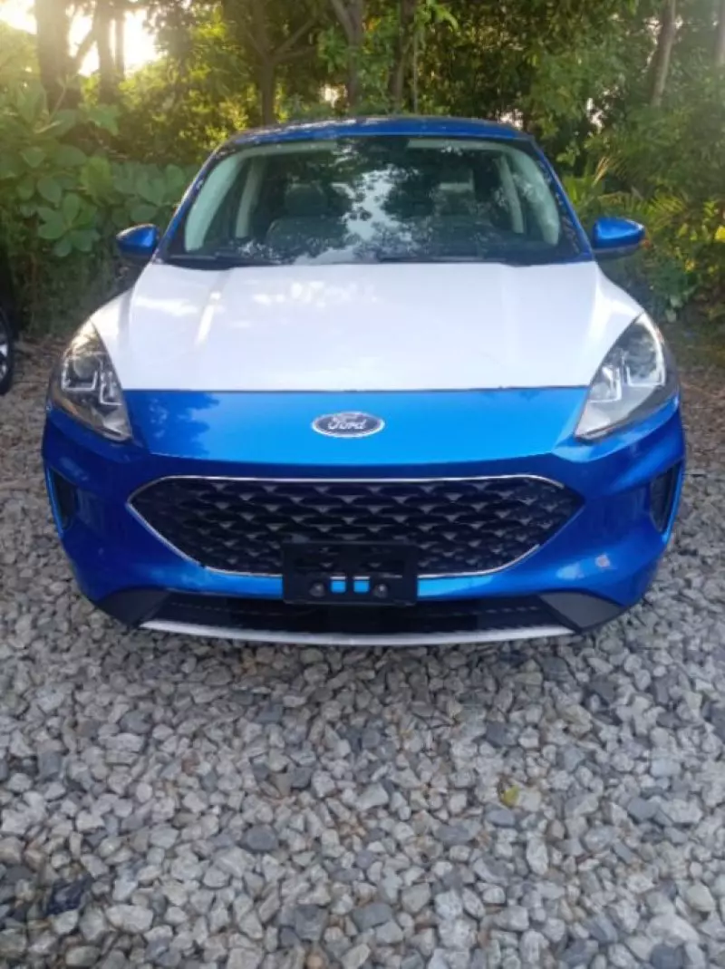 Ford Escape   - 2021