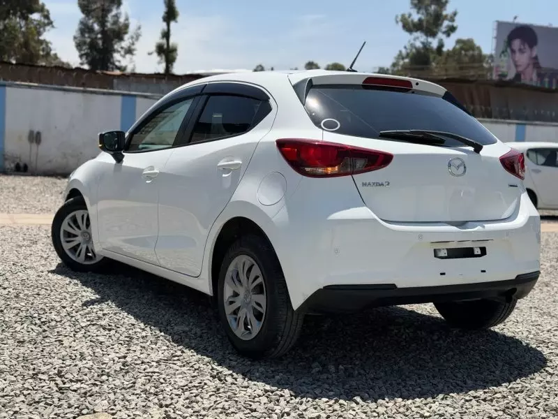 Mazda 2   - 2019