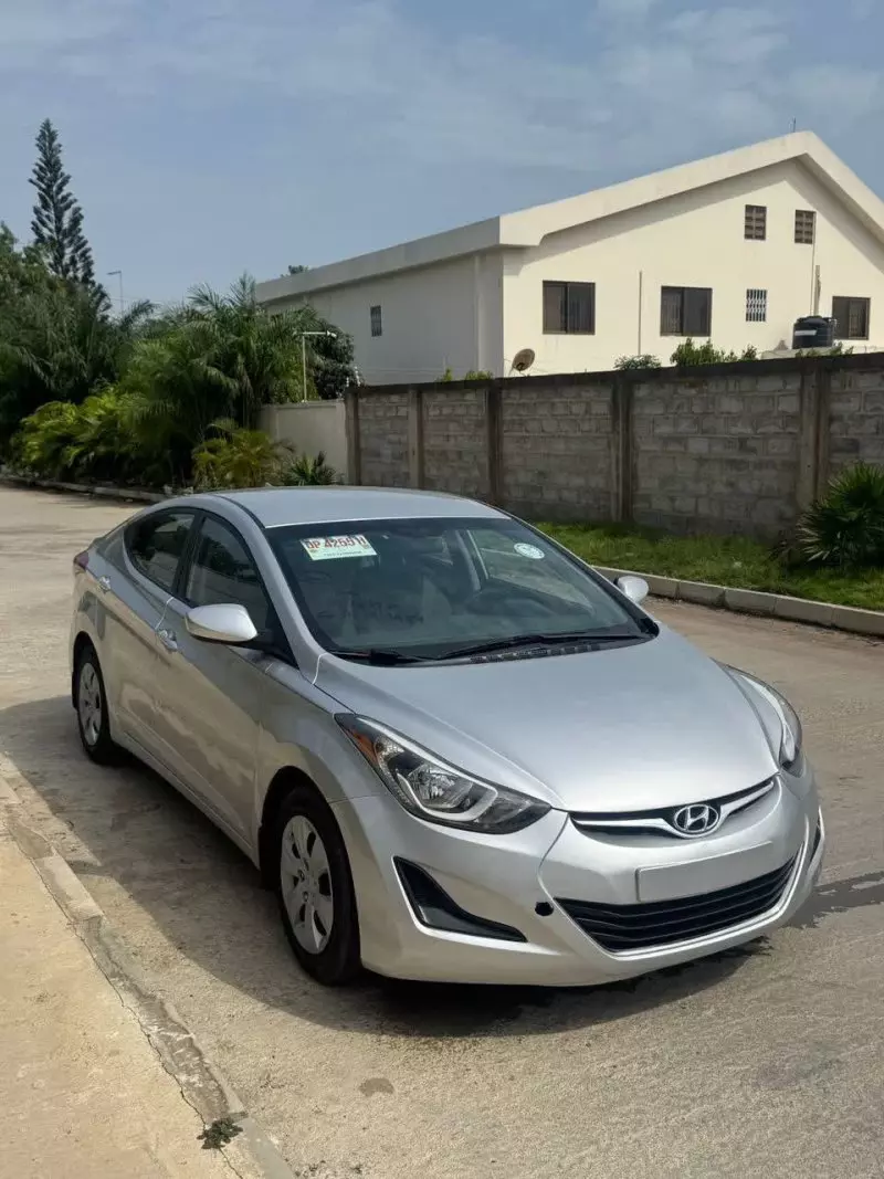 Hyundai Elantra   - 2016