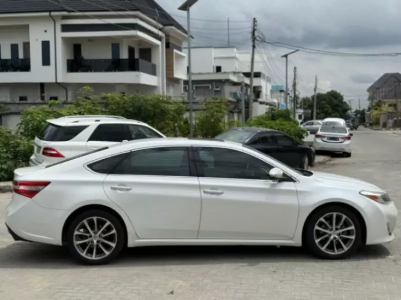 Toyota Camry   - 2016