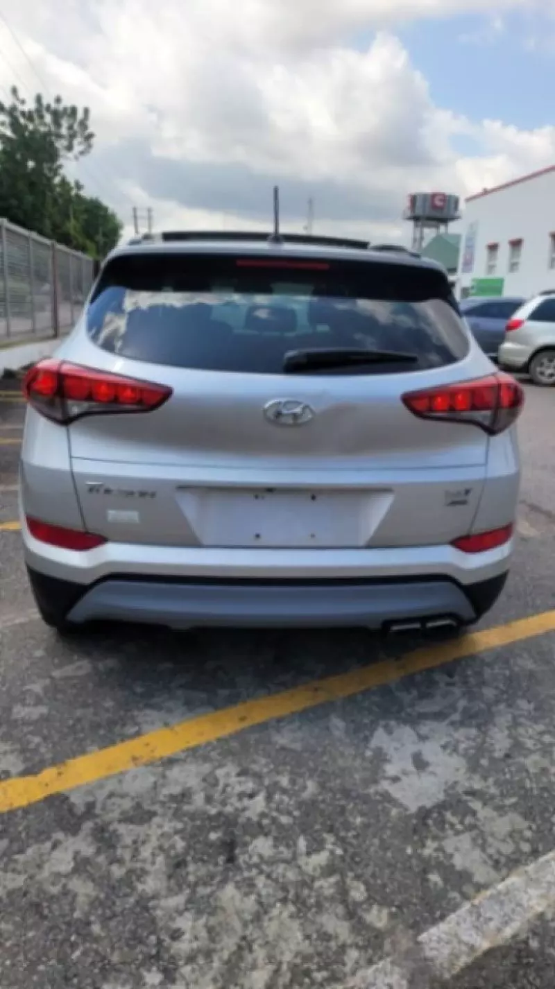 Hyundai Tucson   - 2017
