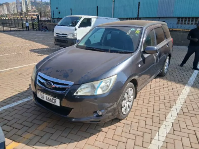 Subaru Exiga    - 2011