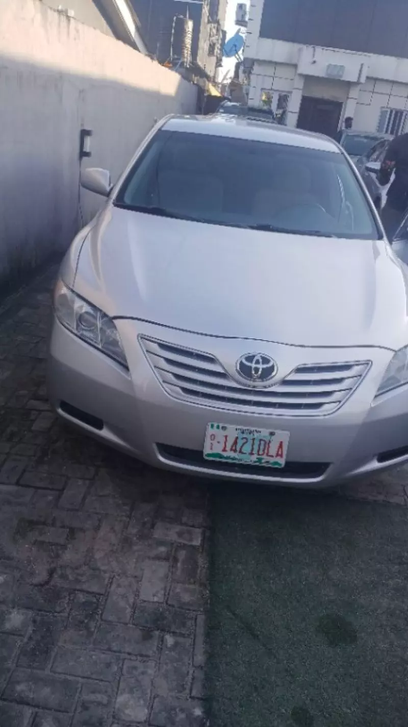 TOYOTA camry   - 2009