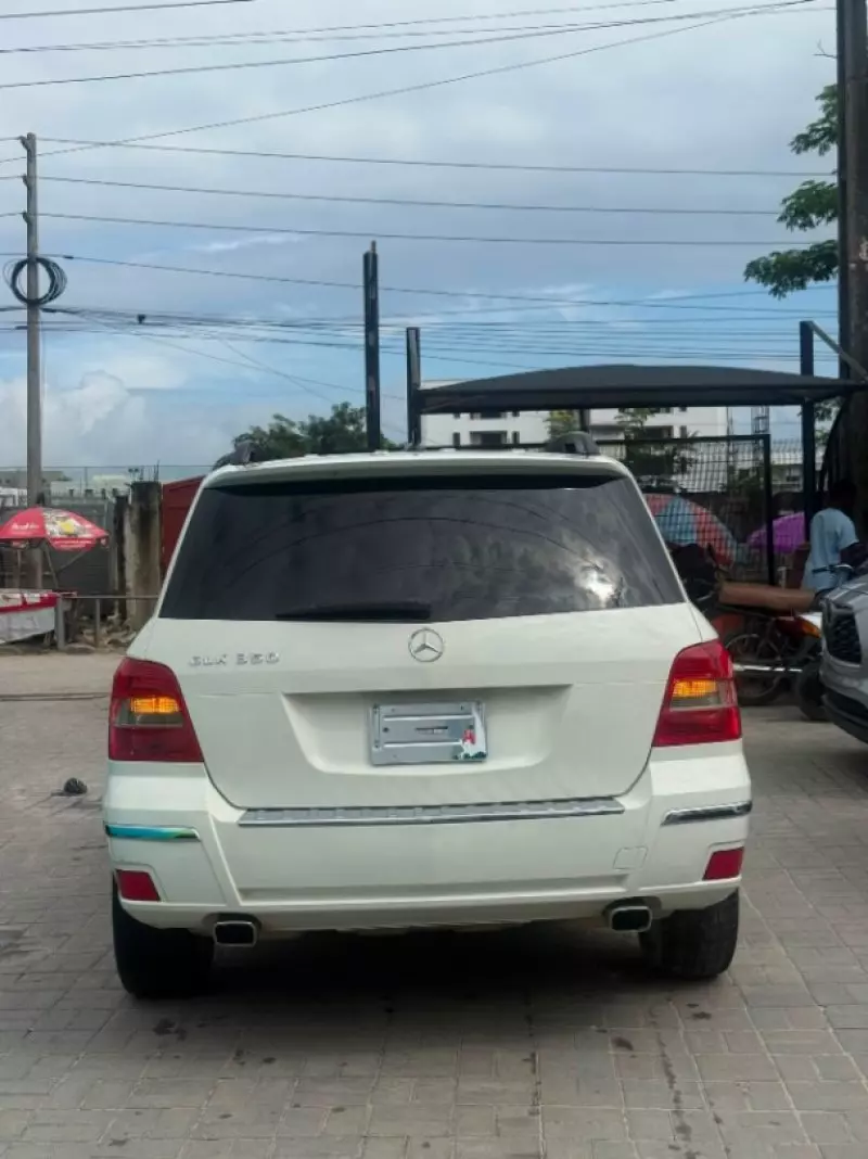 Mercedes-Benz GLK 350   - 2012