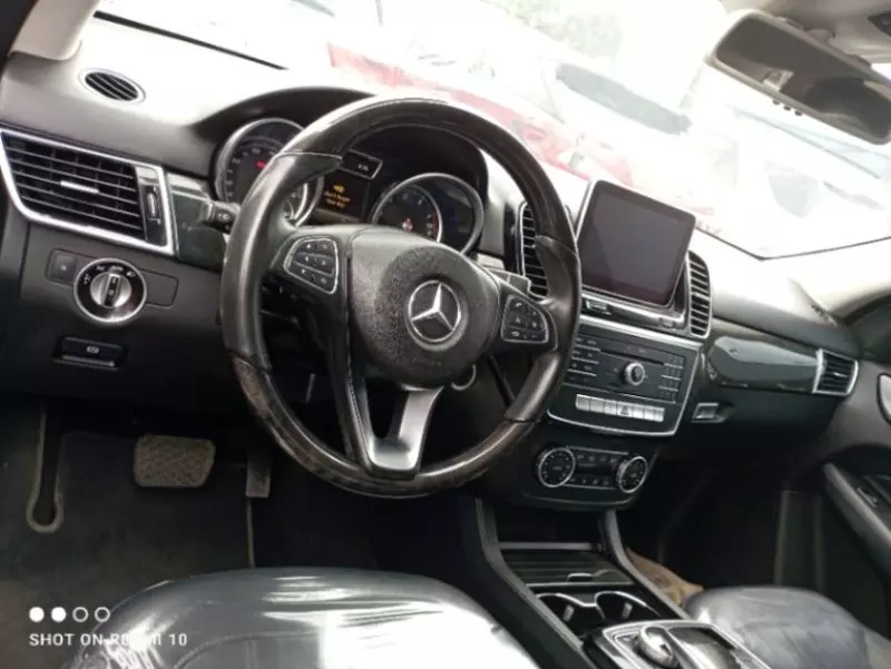Mercedes-Benz GLE 350 - 2016