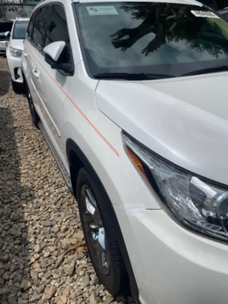 TOYOTA Highlander - 2017