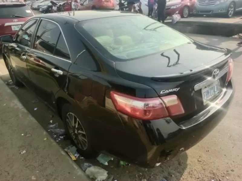 Toyota Camry   - 2007