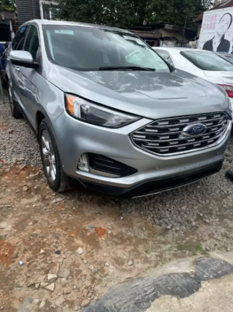 Ford Edge   - 2022