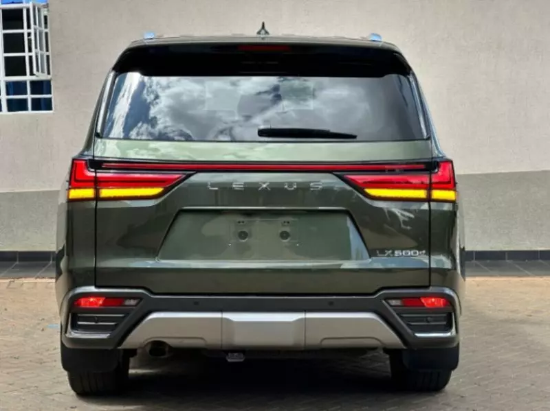 Lexus LX 470   - 2021