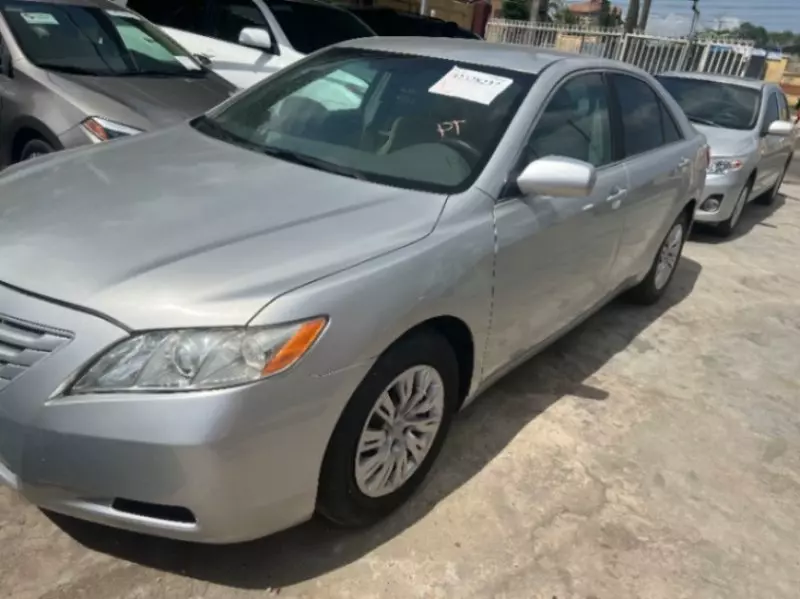 Toyota Camry   - 2008