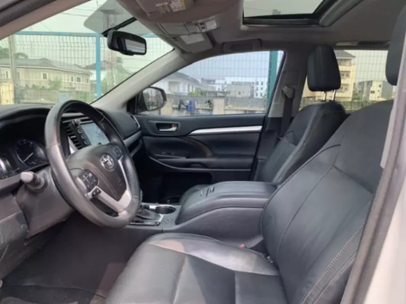 TOYOTA Highlander   - 2015