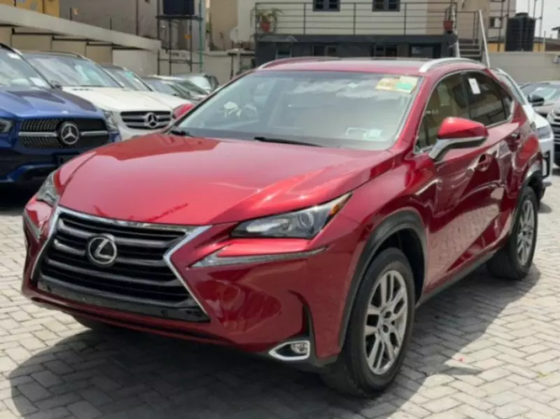 Lexus NX   - 2016