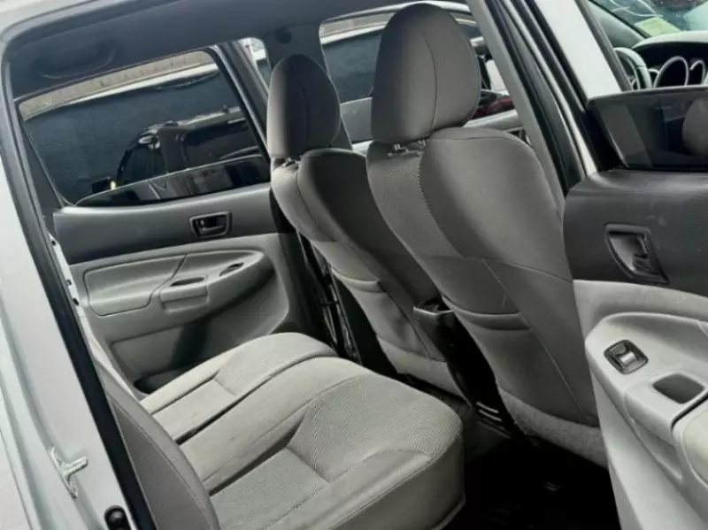 Toyota Tacoma   - 2012