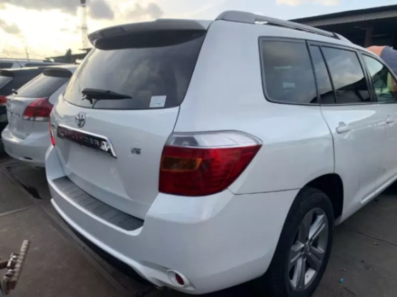 Toyota Highlander   - 2008