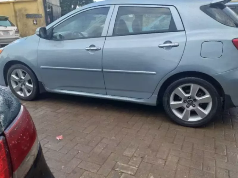 Toyota Matrix   - 2009